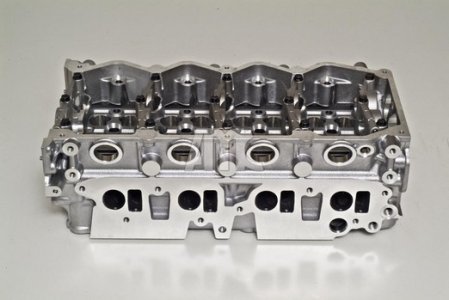 GŁOWICA CYLINDRÓW NISSAN