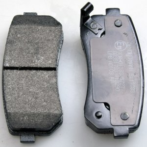 Klocki hamulcowe DENCKERMANN B111033 583021HA00