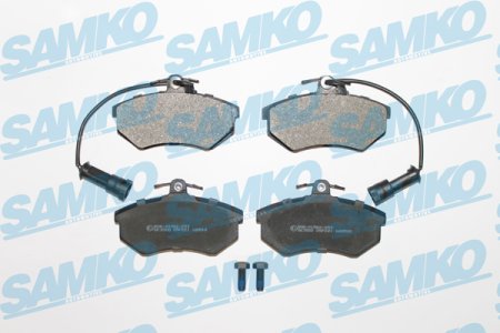 KLOCKI HAMULC. AUDI 100  82-90 Z CZUJ.
