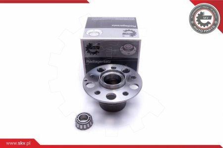 Piasta koła z łożyskiem SKV 29SKV423 2043300625 przód MERCEDES C-CLASS