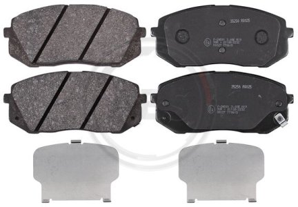 KLOCKI HAMULC. HYUNDAI TUCSON 15- PRZÓD