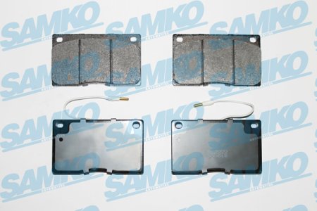 KLOCKI HAMULC. RENAULT MASTER  81-97 Z CZUJ.